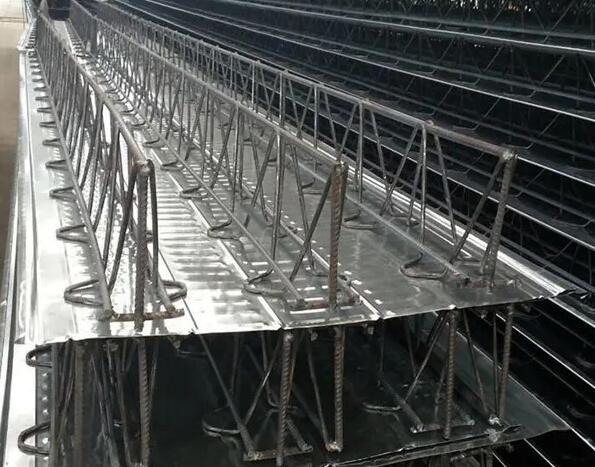 襄阳远大彩钢厂家简述施工完成后对桁架楼承板的检查